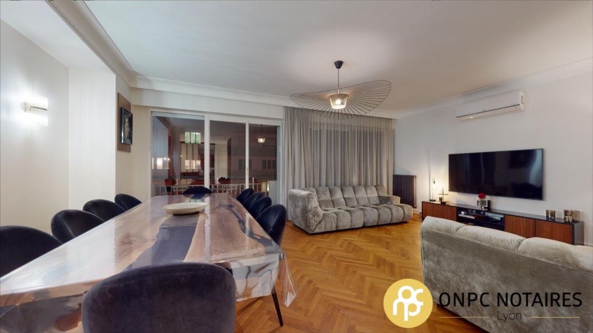 69221-979735 – LE VENDOME