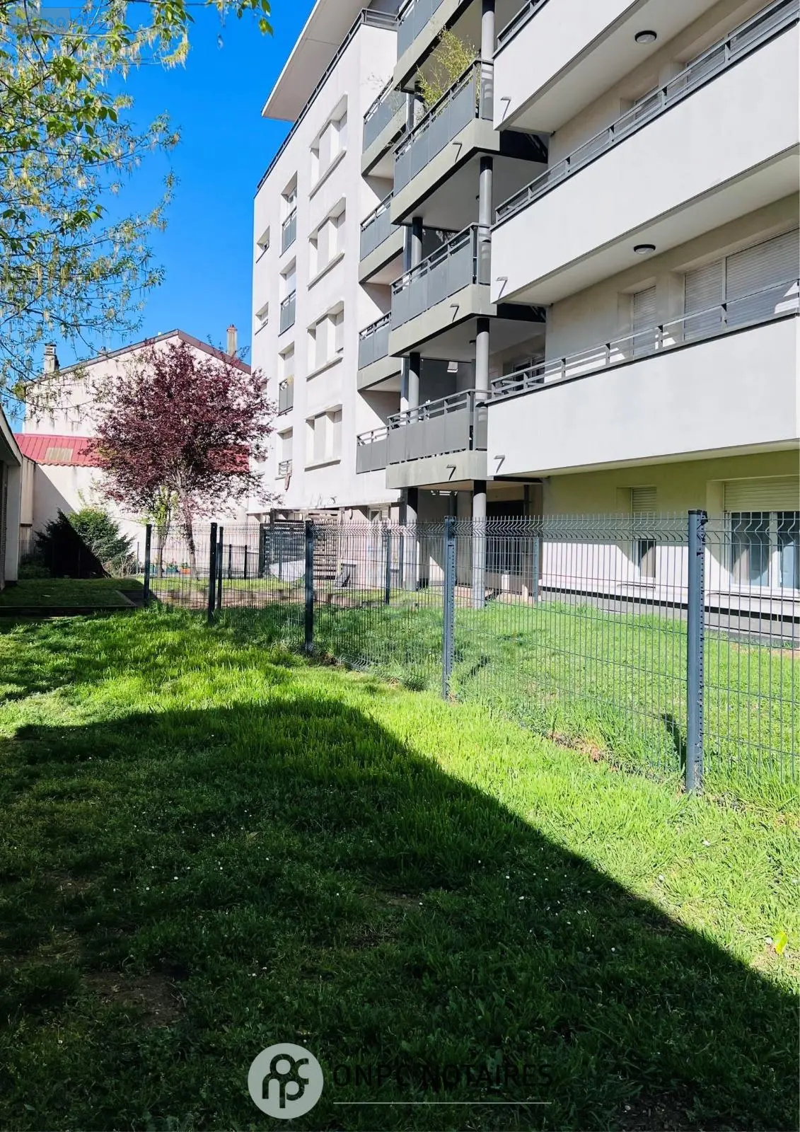 69221 – 10011 – VILLEURBANNE – T2 VENDU LOUE
